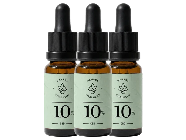 Drei Flaschen VITALHemp CBD-Öl 10 %